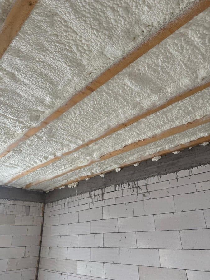 Lucrare WE SPRAY 4 – spumă poliuretanică și poliuree