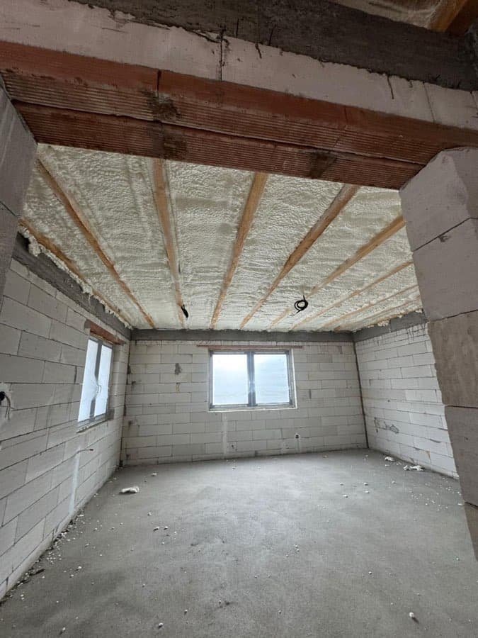 Lucrare WE SPRAY 5 – spumă poliuretanică și poliuree