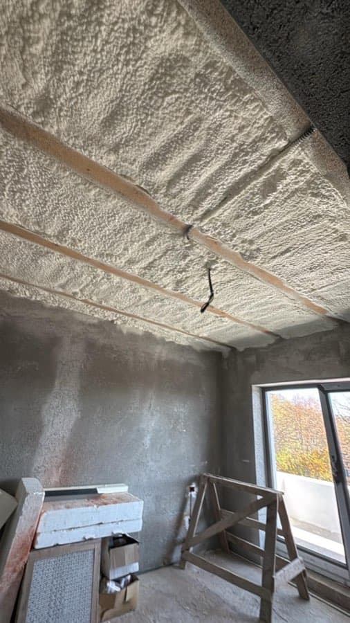 Lucrare WE SPRAY 44 – spumă poliuretanică și poliuree